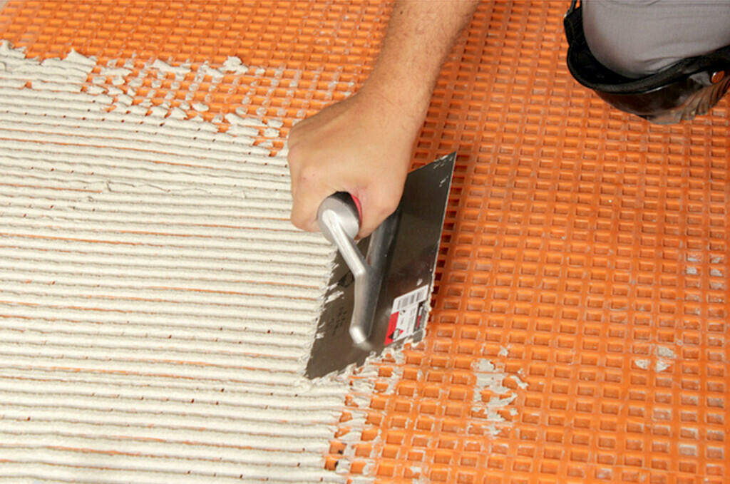 Choosing the right tile trowel size